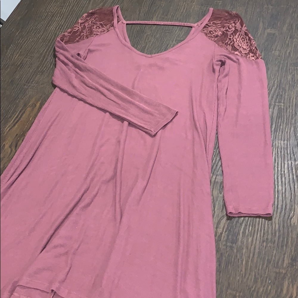 AE Ribbed Dress w/ Lace Shoulders